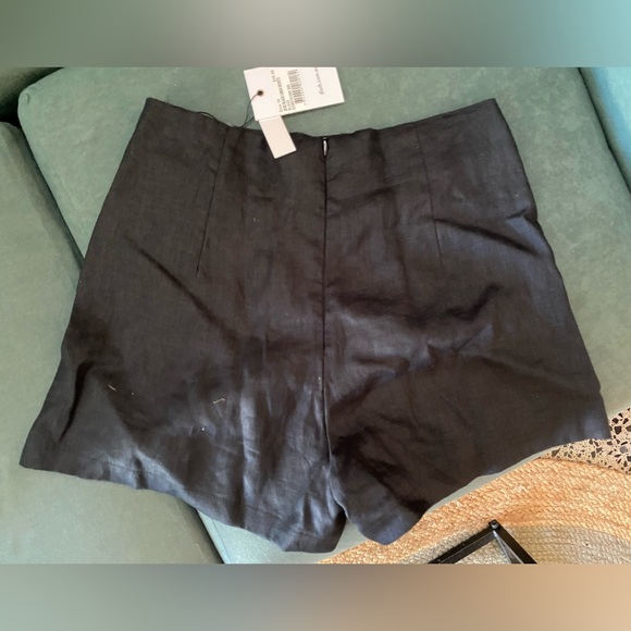 Dissh Black Linen shorts - Picture 5 of 5